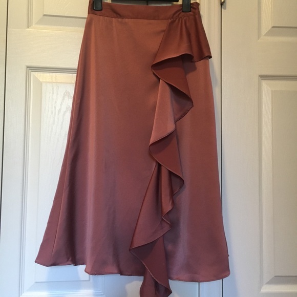 Zara Dresses & Skirts - NWT Zara ruffled skirt
